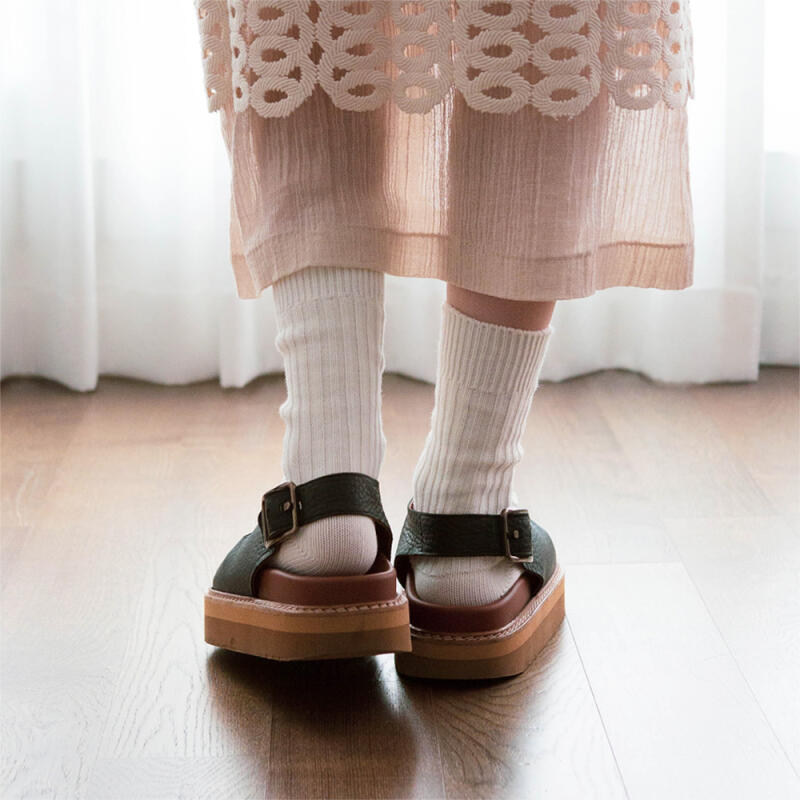 Unisex loose-fit knit lip socks rssw087