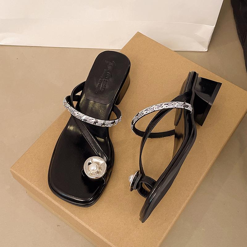 

French low-heeled beach slippers fairy shoes 2025 new summer flat-bottomed temperament set toe sandals 40 чёрный