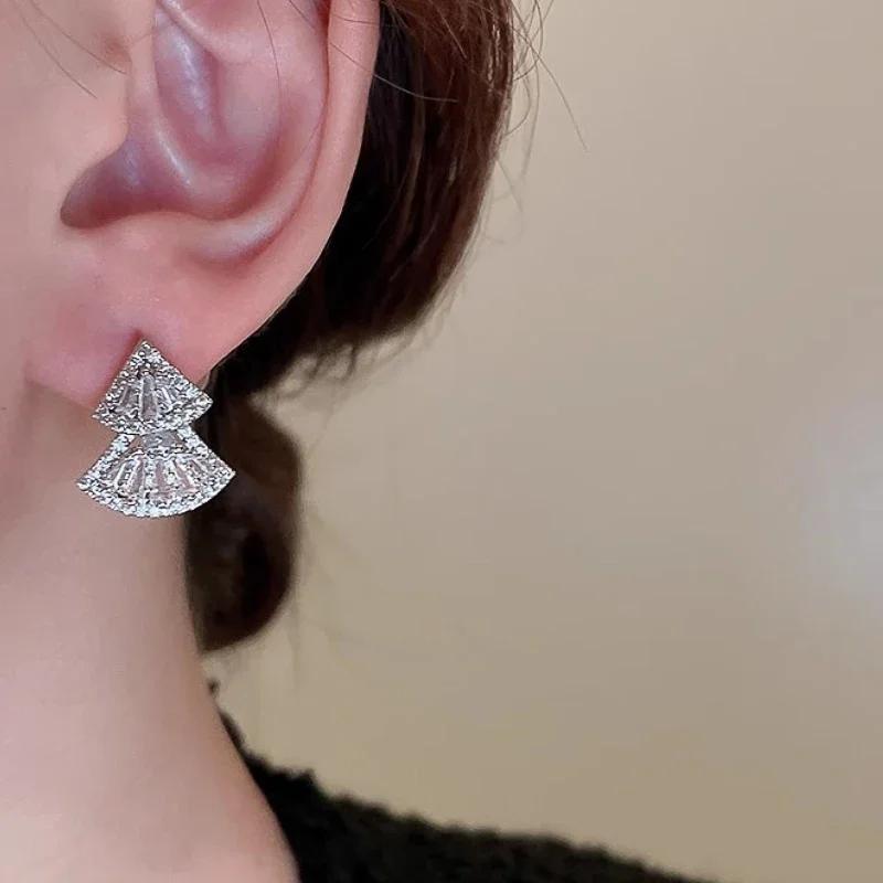 Luxury Double Scalloped Shaped Drop Earrings for Women Fashion Sparkling Cubic Zirconia Accessories Chic Wedding Jewelry