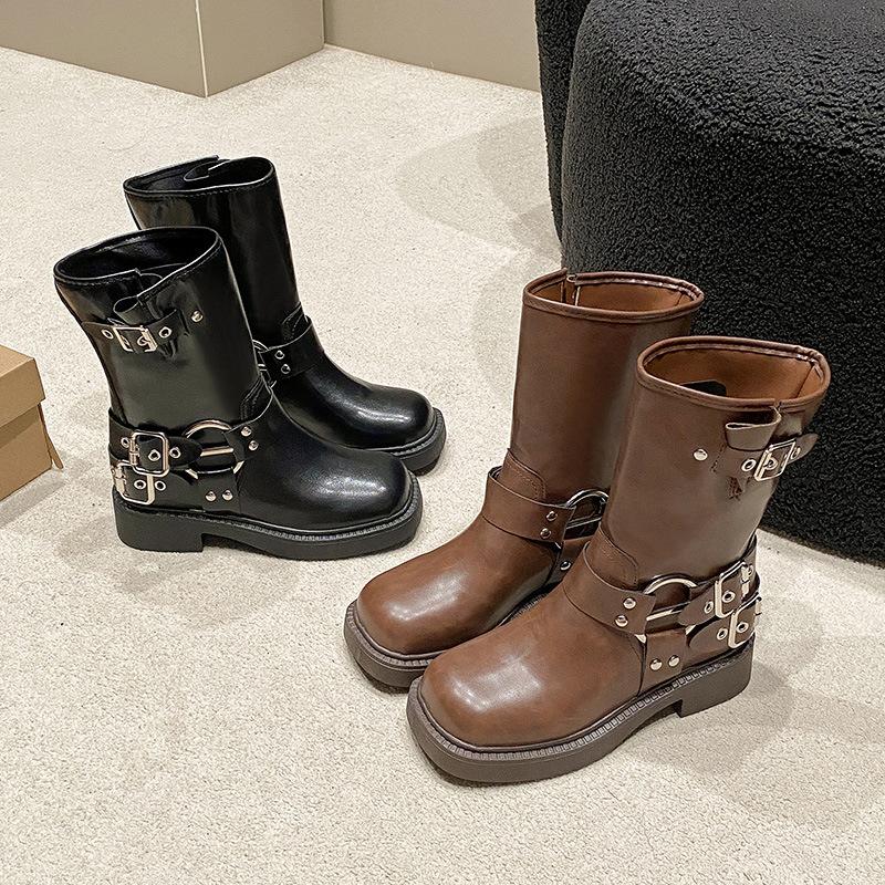 Läder Mocka Vintage Litet Fyrkantigt Huvud Två Bär Vik Tjock Klack Bältesspänne Mellanhöga Stövlar Dam Höst och Vinter Martin Stövlar Korta Stövlar