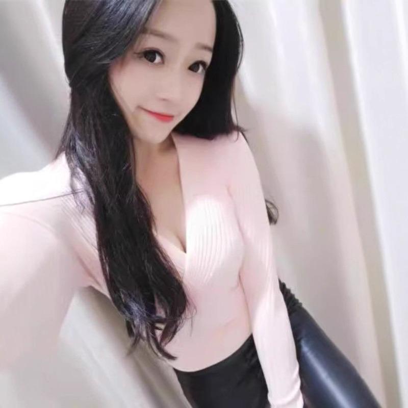 Pure desire sexy cross-neck long-sleeved knitted top women's spring and autumn new waist and thin high-end temperament bottoming shirt