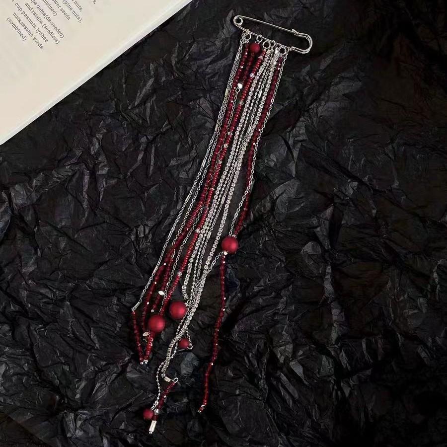 Retro light luxury red rice beads fringed brooch female personality exaggerated wind pin long high-end clothes with accessories