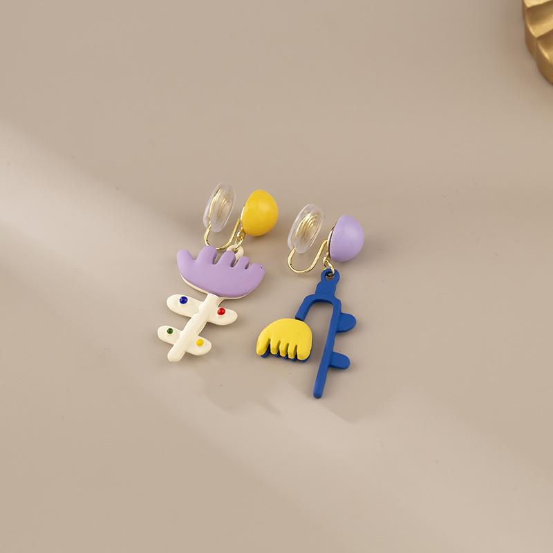 

Асимметричные цветные серьги, милые катушки от комаров, без пирсинга, зажим для ушей, женские