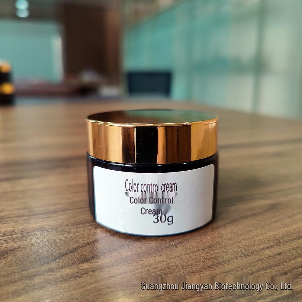 Праймер для контроля цвета: Профессиональная выравнивающая база под макияж и консилер для сияющей, увлажненной кожи.