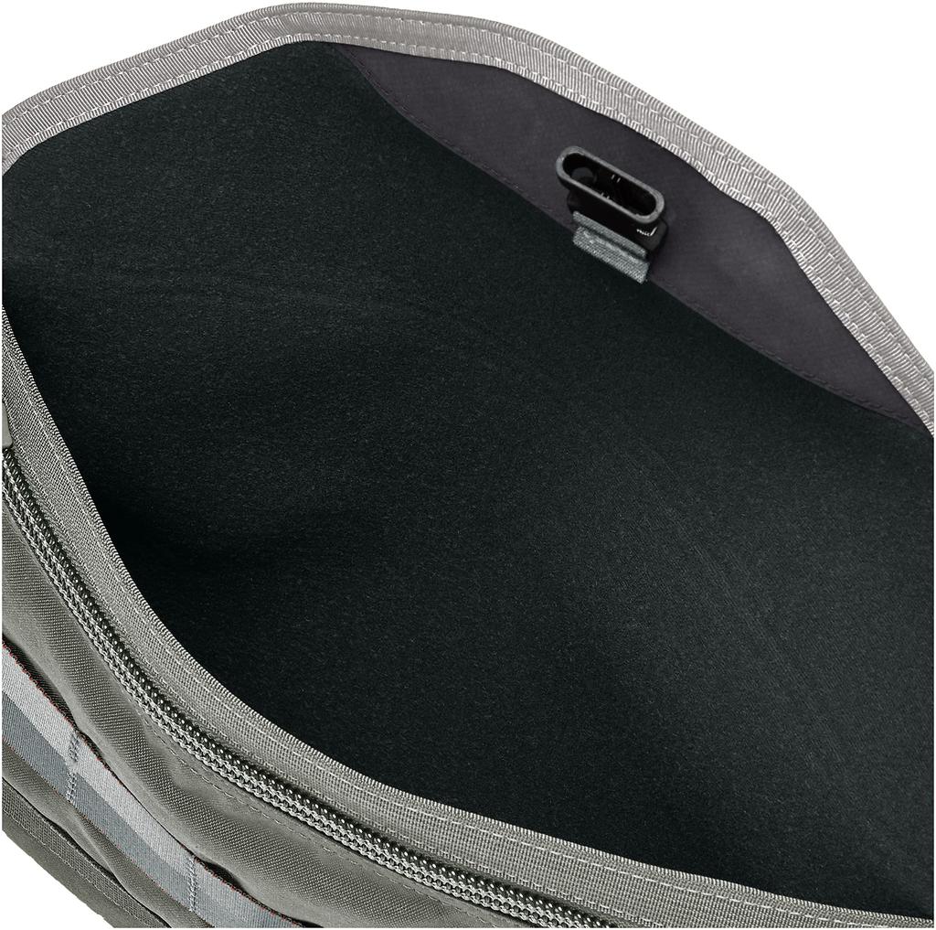 Briefing Men's FREIGHTER 13 RAPTOP CASE FOLIAGE ClutchSecond Bag