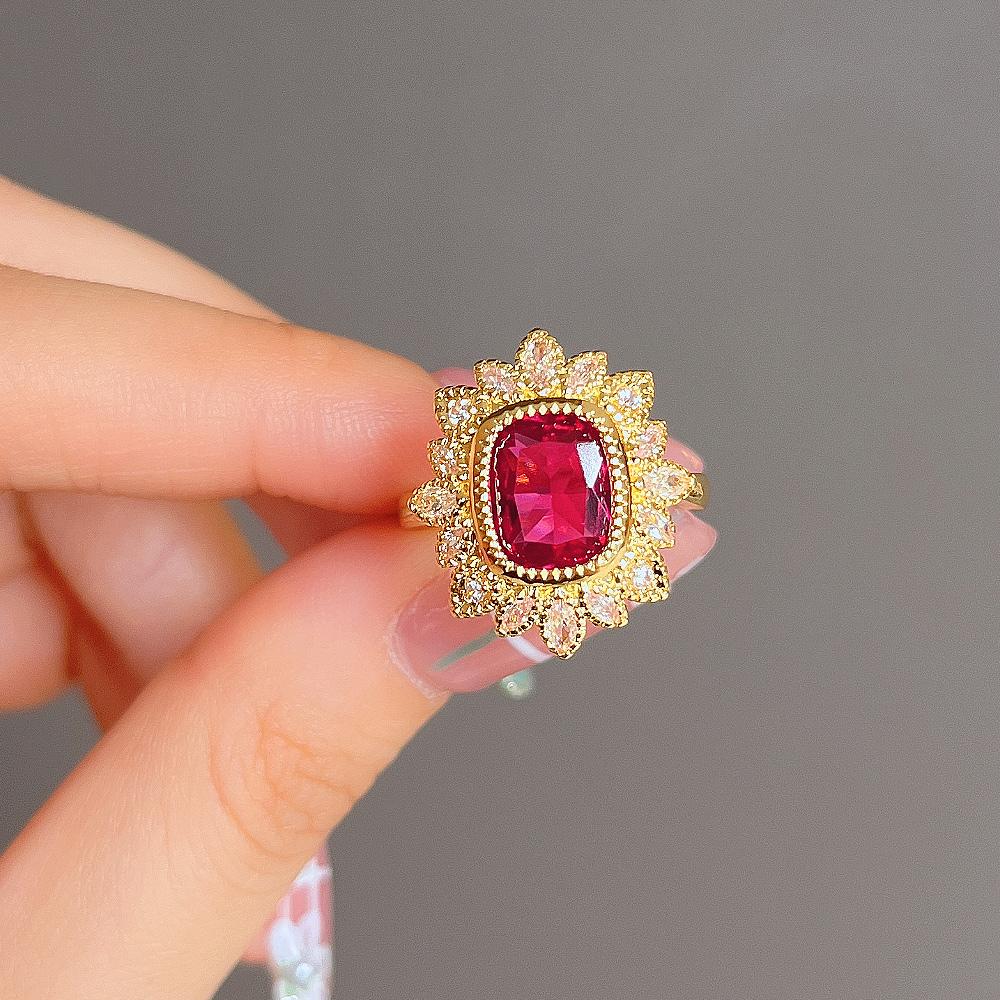 Huitan Gorgeous Geometric Deep Red Cubic Zirconia Finger Ring for Lady Temperament Elegant Women Accessories Vintage Jewelry New
