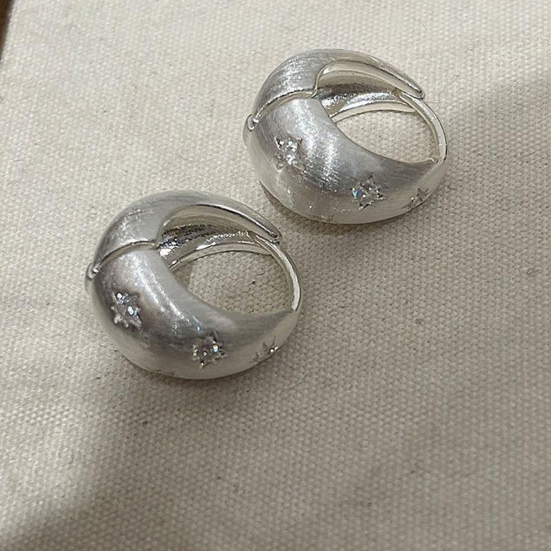 Серьги-клипсы со звездой из циркона, вырезанные проволокой - Аксессуар в винтажном стиле