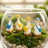 Cute Duck Figurine 4Pcs Mini Goose Figurines, Miniature Geese Statues with Hat & Bag, Tiny Resin Animal Healing Desktop Ornament Micro Landscape