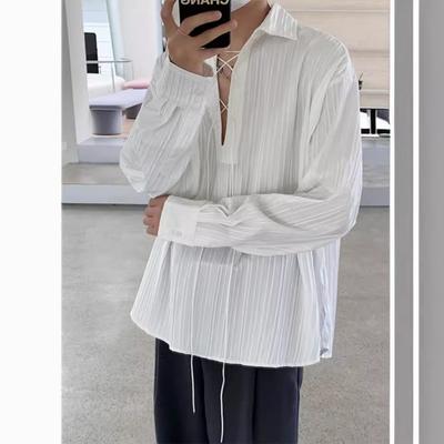Weißes Herrenhemd im koreanischen Design für den Frühling und Sommer, trendiges, hochwertiges Langarmhemd mit lockerer Plisseestruktur für Herren