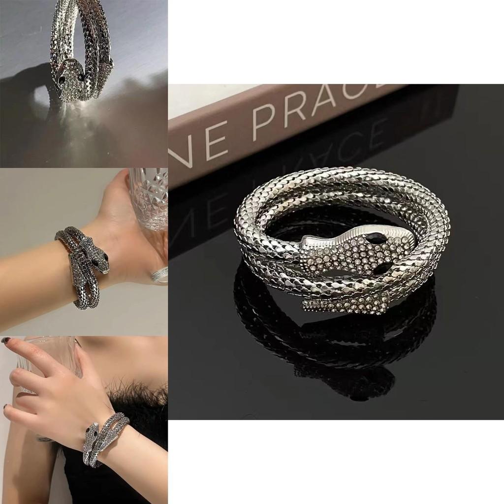 Trendsetting Snake-shaped Alloy Zircon Bracelet For Women Fashionable And Edgy