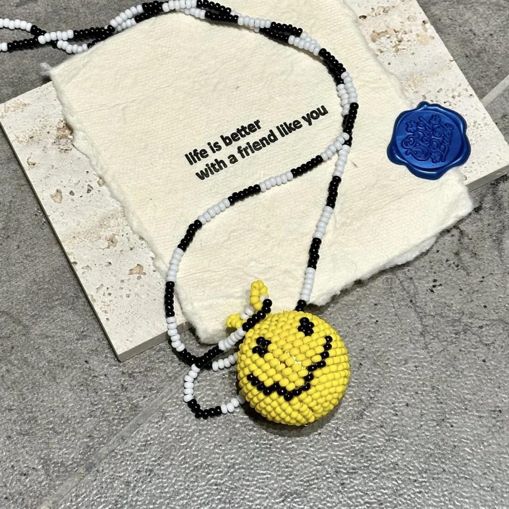 Handwoven yellow smiley face wooden bead necklace niche simple fashion collarbone chain temperament versatile personality jewelry women