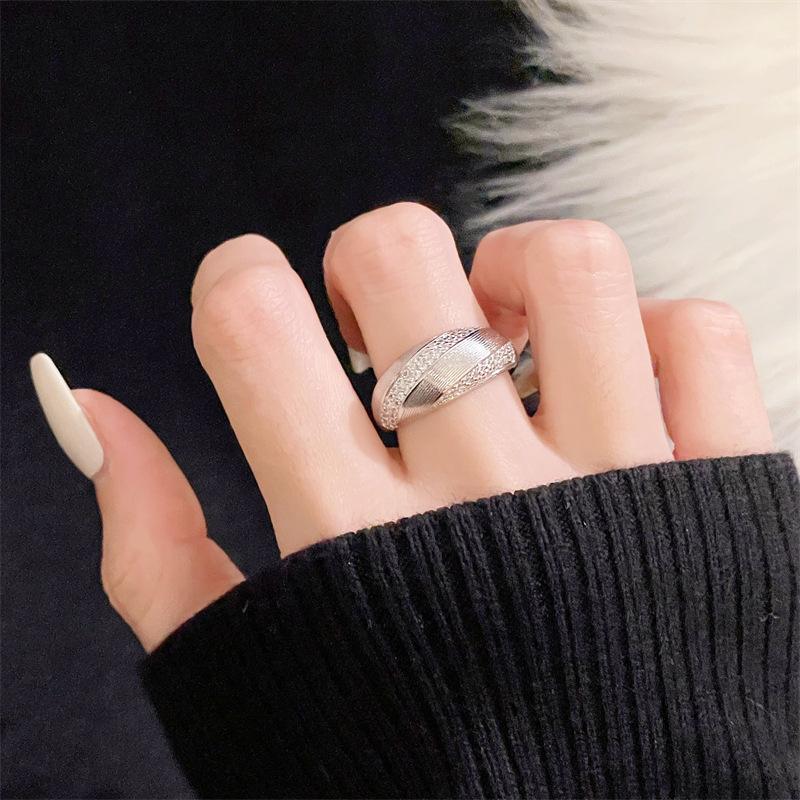 French Medieval Personality Retro Brushed Vintage Pearl Open Ring Light Luxury High Sense Niche Ring Woman