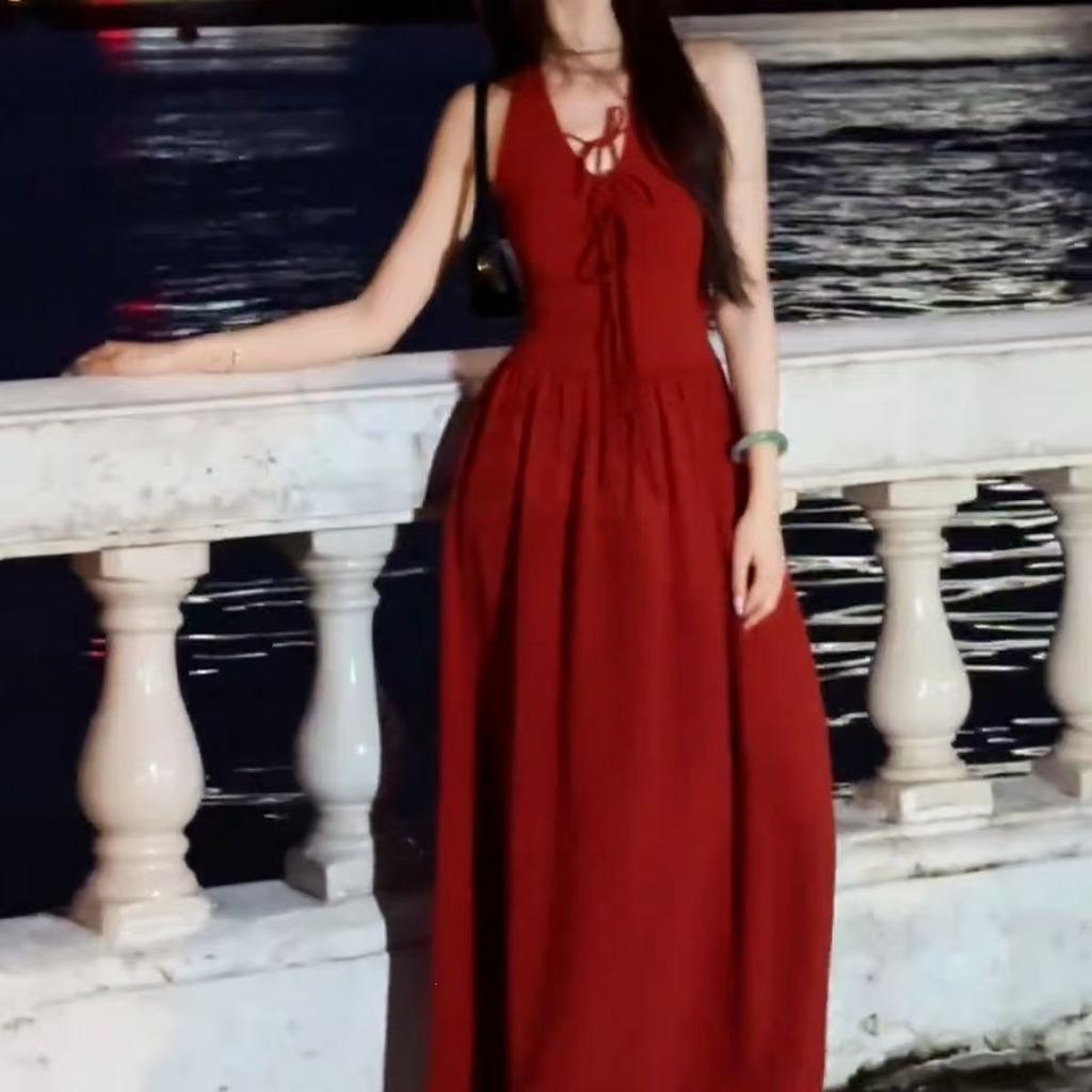 French Retro Red Neck Suspender Dress Women's Summer New Seaside Vacation Temperament Waist Dress 2026