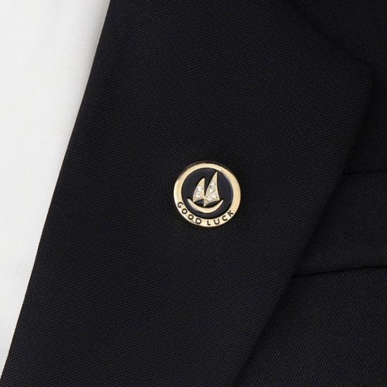 Brooch Pin Sparkling Rhinestones Inlaid Sailing Ship Pattern Smooth Polished Surface Suit Neck Badge Anti-exposure Buckle