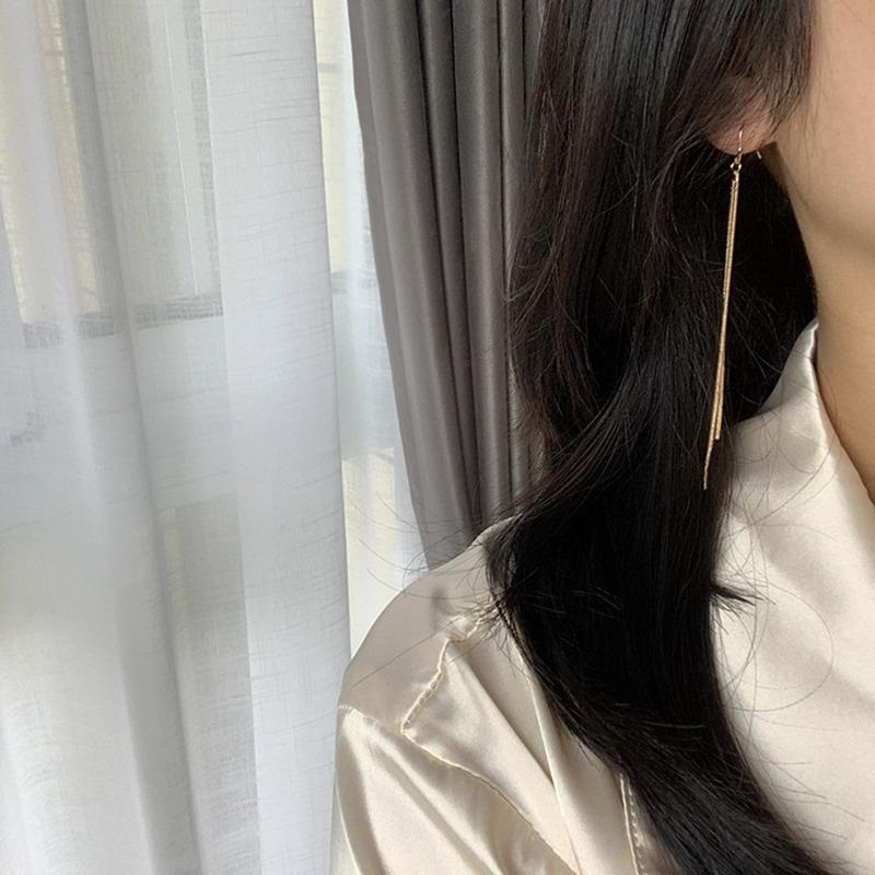 S925 Sterling Silver Cold Temperament Elegant Hanging Earrings Tassel Ear Hook Simple and Elegant Earrings