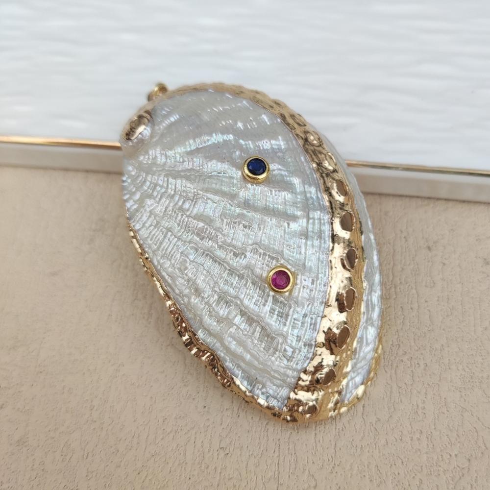Natural Gold-plated Edge Conch Shell White Abalone Shell White Real Seashell Pendant DIY Jewelry Bracelet Wind Chime for Women Pendant