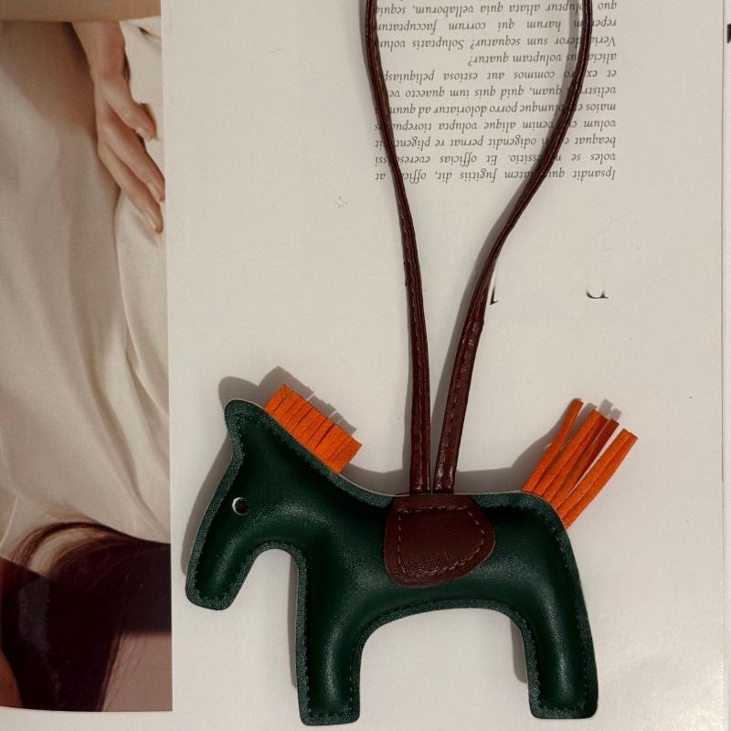 Mode PU Leder Mini Pony Anhänger Damen Tasche Hängende Dekoration Zubehör Cartoon Pferd Schlüsselanhänger Auto Schlüsselanhänger Geburtstagsgeschenk
