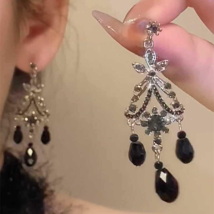 Elegant Retro Black Crystal Tassel Earrings - High-End Luxury for Women (2025)