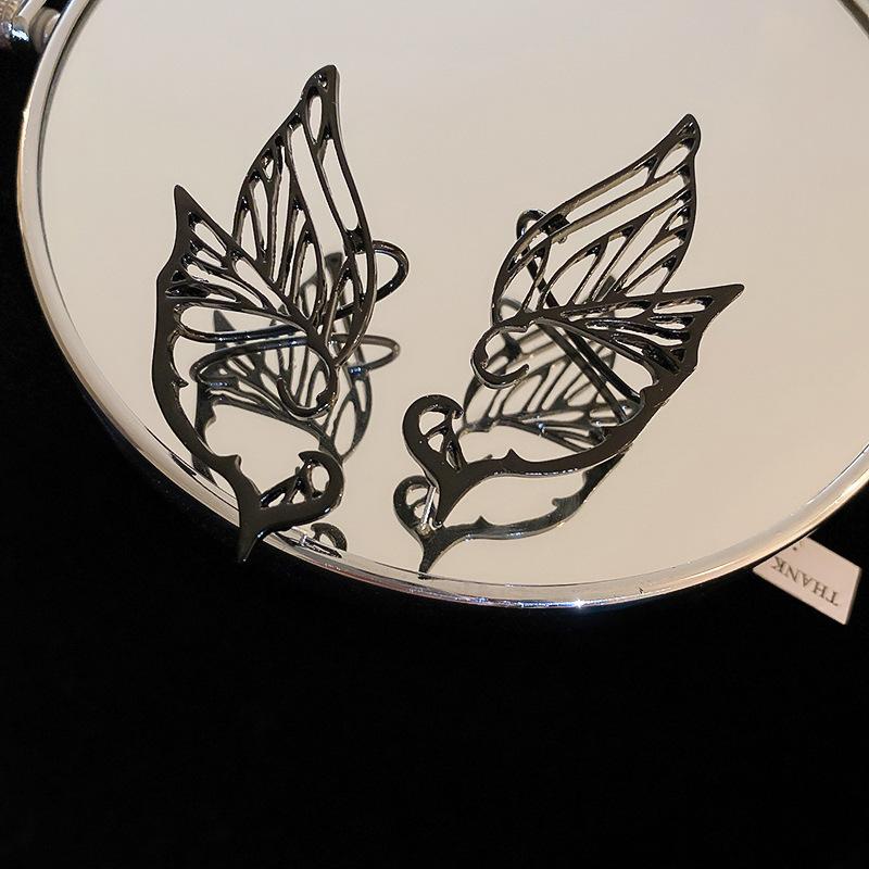 

Серьги-эльфы-бабочки, нишевый дизайн с холодным ветром, серьги-гвоздики, подвески на уши, модные серьги с индивидуальным темпераментом