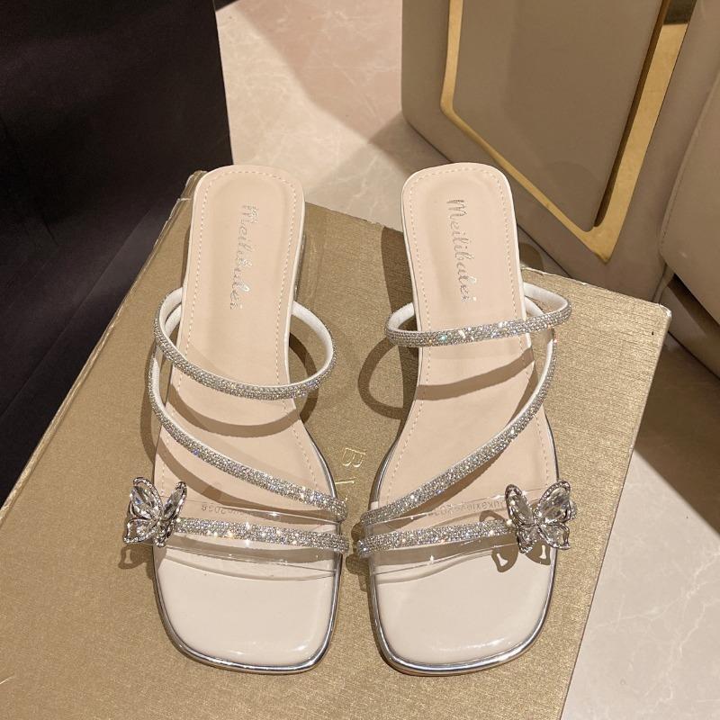 Flat-bottomed slippers skirt out thick-soled fashion crystal thick-heeled cool slippers women s summer outer wear with new models 40 бежевый 2990₽