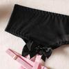 Spitzen-Farbblock-Dessous-Set: Bügel-BH, String und Strapsgürtel mit Schleife