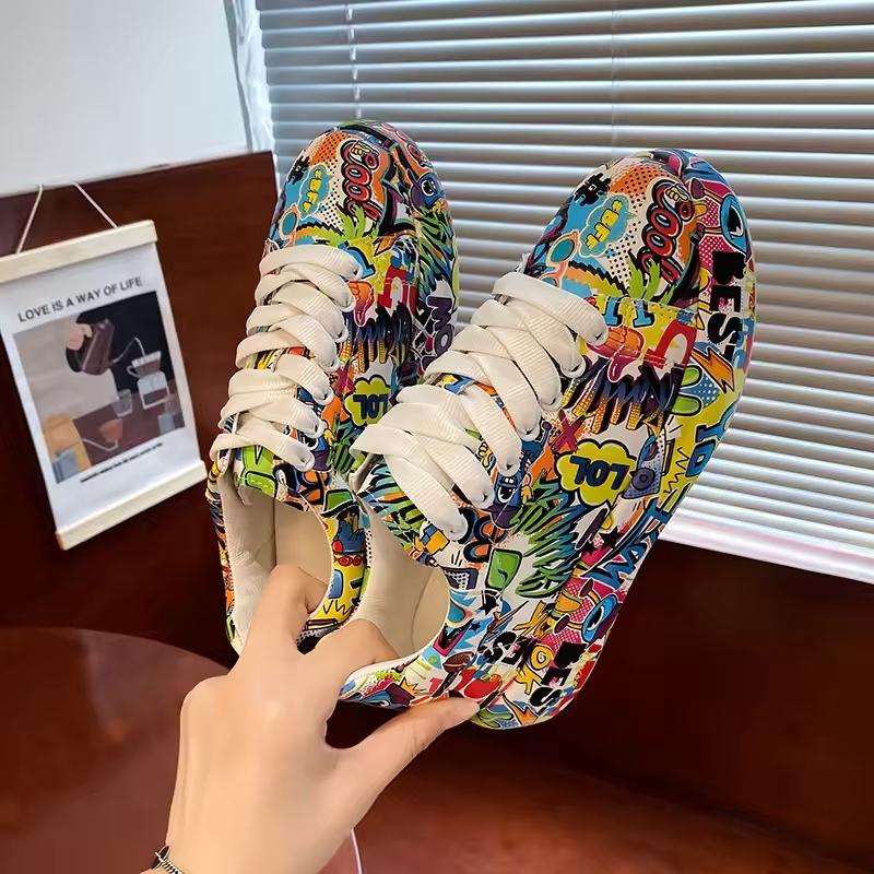 Women's Casual Sneakers Painted Graffiti Lace Up Sports Shoes for Women Flat Ladies Running Shoes Fashion New