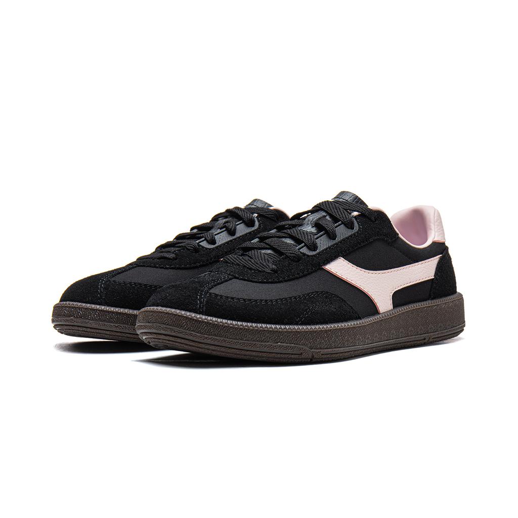 Li Ning YUNCHUAN 2 Slip Resistant Cushioning Abrasion Resistant Lightweight Low top German Army Trainers Women's Black AGCV338-9