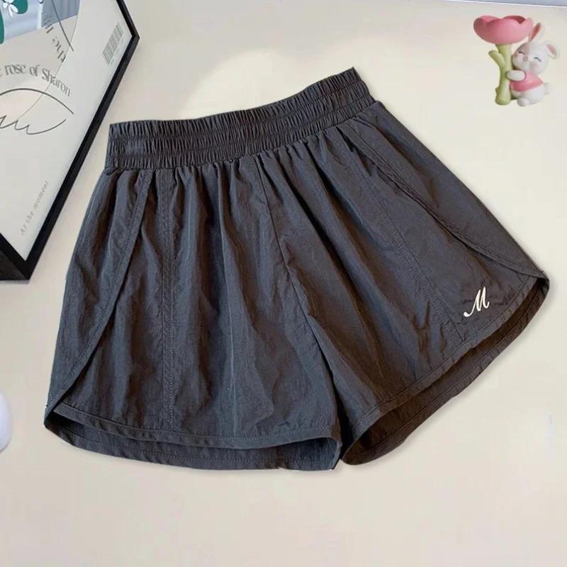 

Summer Children Shorts Girls Solid Elastic Waist Beach Shorts for Girls Sports Pants Kids Quickly Dry Outfits 1-6Y 120 чёрный
