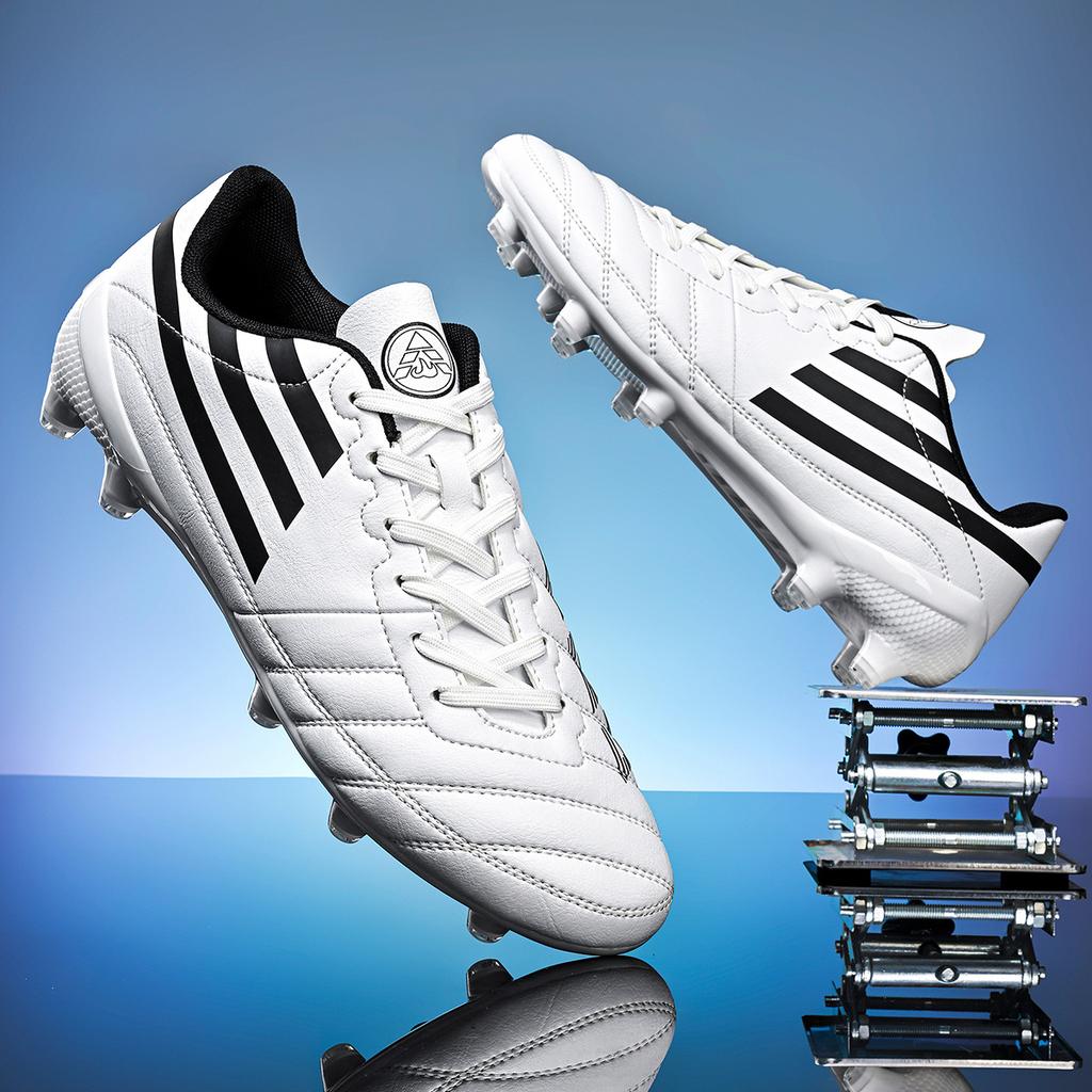 Chaussures de Football Basses Chaussures Chaussettes Tissées Fly Pelouse Artificielle Clous TF Clous AG Pieds en Cuir Chaussures de Football pour Hommes et Femmes