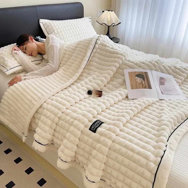 Autumn Winter Warm Sleeping Soft Comfortable Flannel Fleece Blankets for Bed Home Cozy Thickened Warmth Quilt Faux Rabbit Fur
