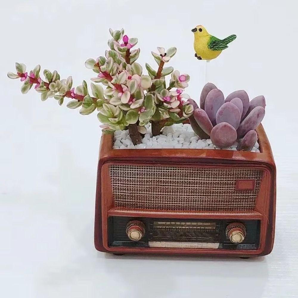 Creative Vintage Radio Planter Retro Succulent Flower Pot Gift Radio TV Potted Plant Home Decor