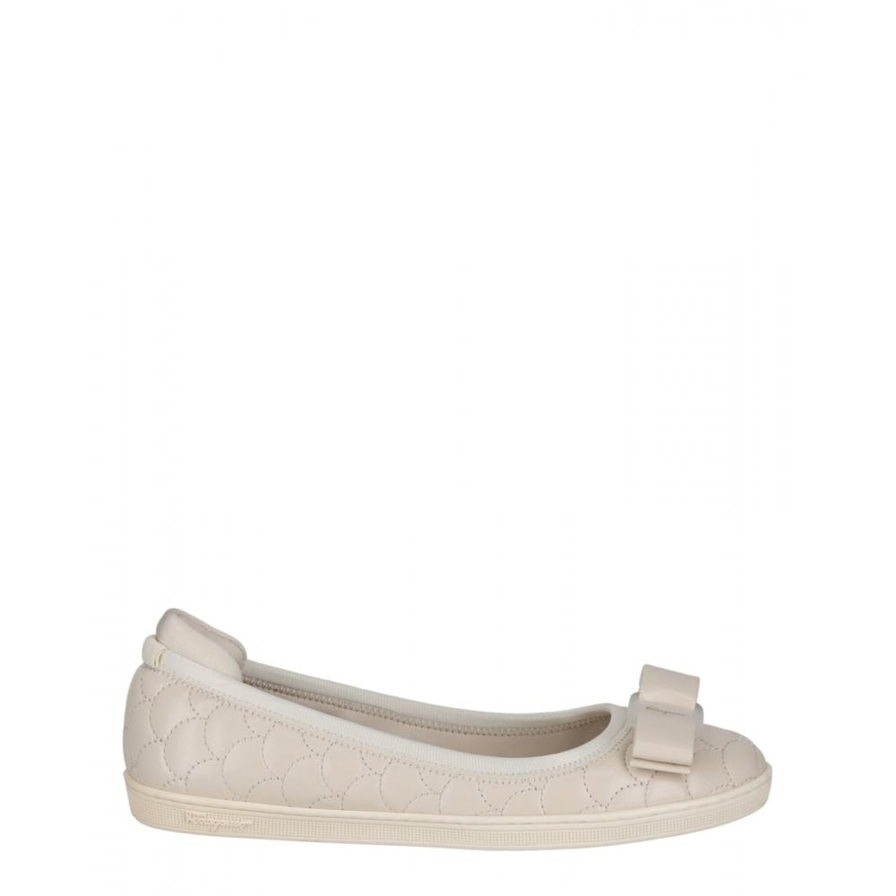 

Salvatore Ferragamo Savina Leather Ballet Flats