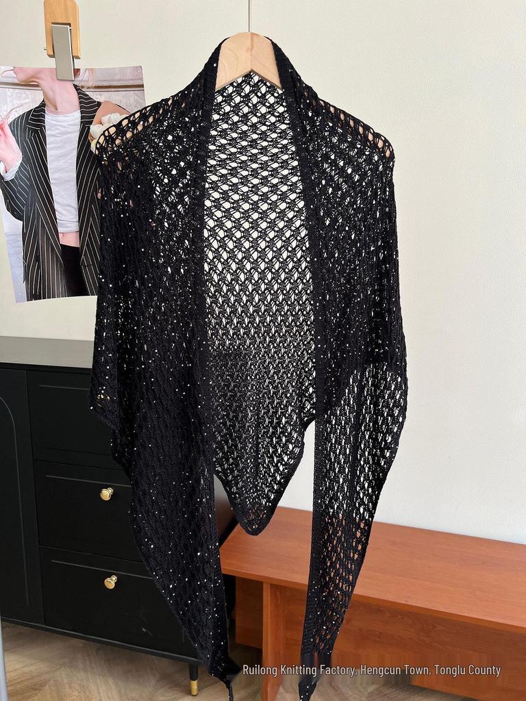 Versatile Summer Ice Silk Shawl for Sun Protection and Air-Conditioned Rooms