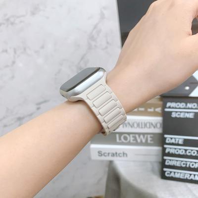 Bracelets de Montre en Silicone pour Apple Watch- Bracelet de Montre Doux Compatible avec iWatch 9/8/7/6/5/4/3/2/1/SE/ultra Series, Bracelets de Rechange Confortables