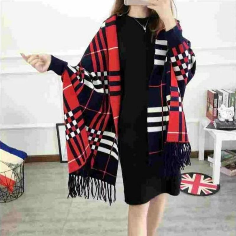 Sweater new women's cape loose plaid thick warm classic outer outfit knitted bat shirt tassel shawl jacket