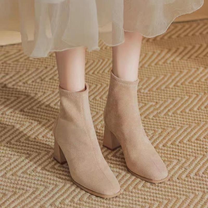 Обнаженные туфли на высоком каблуке французский толстый каблук короткие ботильоны женские новые осенние ботинки замшевые квадратный каблук туфли на высоком каблуке обнаженные ботинки женские 35 3989₽