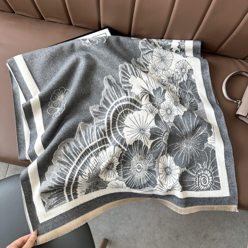 New Autumn and Winter Warm Thickened Imitation Cashmere Scarf Women Dignified Atmosphere Air Conditioning Shawl Scarf