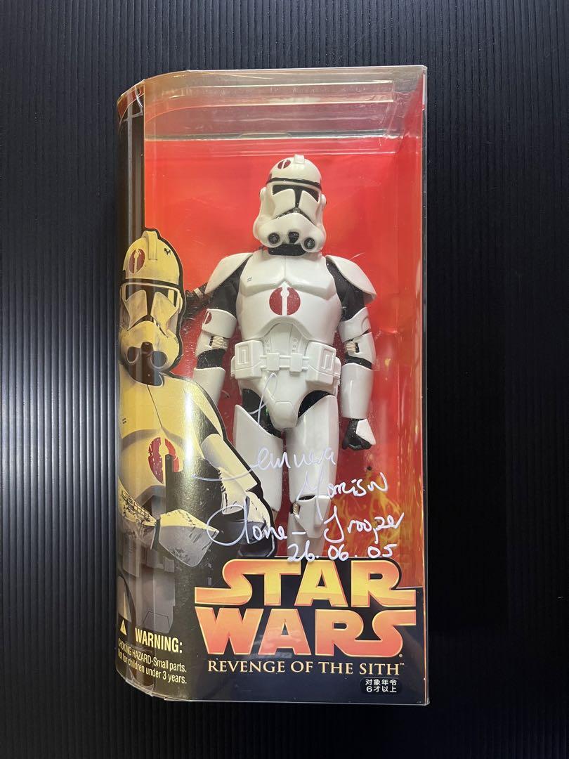 

[Б/У] Звёздные войны Эпизод 3 Клон-солдат Темуэра Моррисон с автографом