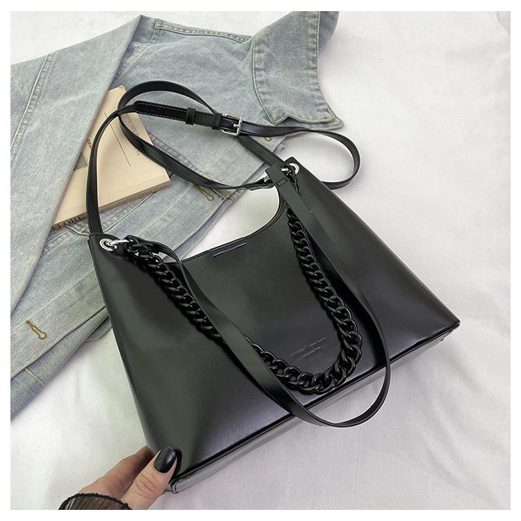 2025 summer new fashion versatile chain shoulder women's bag niche design high-end tote bucket messenger bag