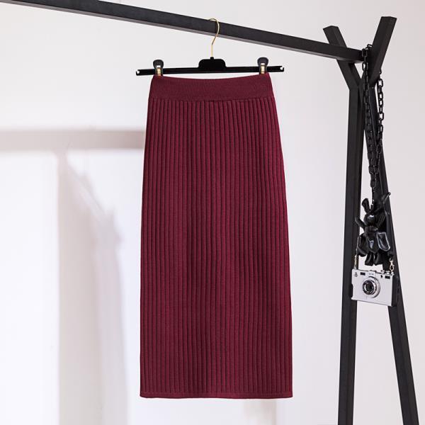 Autumn and Winter Korean Version Slim Fit Versatile Mid Length Knitted Yarn Back Slit Skirt