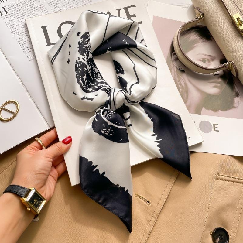 Zhang Ruonan silk scarf women's spring and summer new fashion retro accessories scarf neck high-end small square scarf