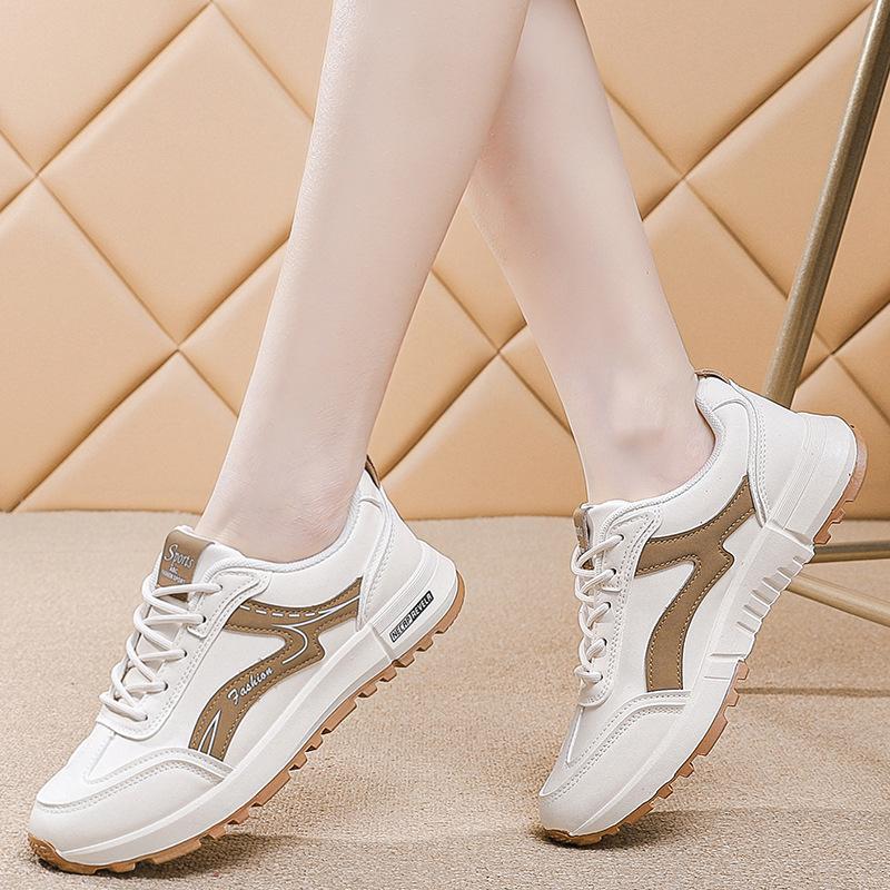 2025 popular autumn student running sports shoes outdoor travel soft-soled casual shoes fashion Korean version of Forrest Gump shoes women