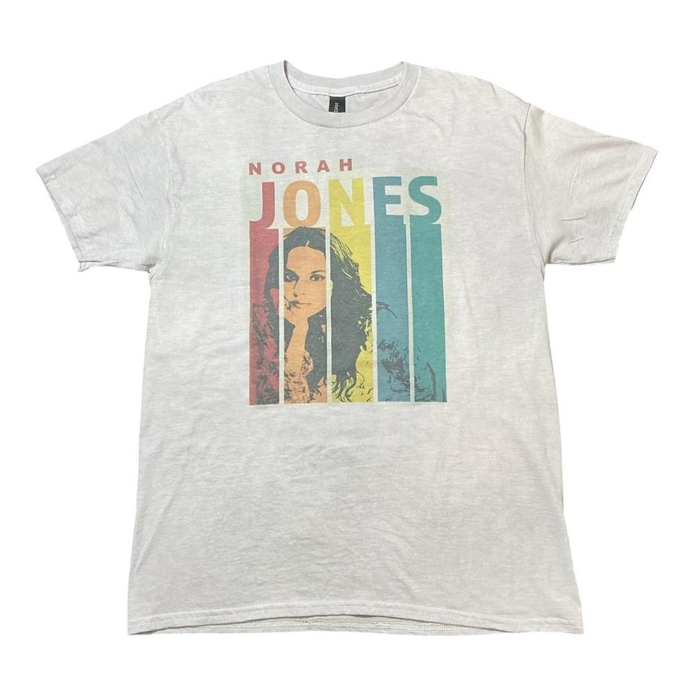 Norah Jones Graphic TShirt Mens Gray Short Sleeve Music Band Tee Gildan Medium Unisex T-Shirt S