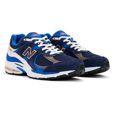 2002R Sneakers