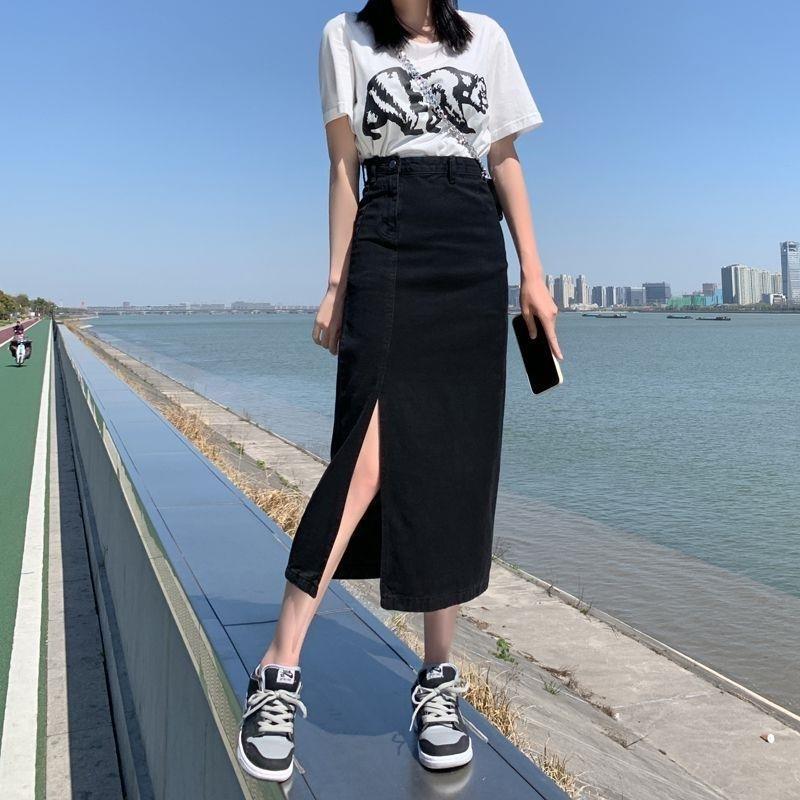Qooth Casual Women Black Denim Skirt Side Slits Asymmetrical Bodycon Mid Length Slim Simple Skirt QT2652