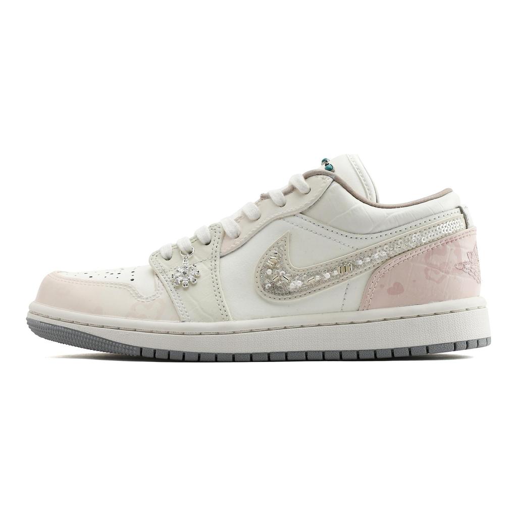 Jordan Air Jordan 1 Sweetheart Princess Low top Vintage Basketball Shoes Women's Milk White IH7323-100(Team196-BOX)