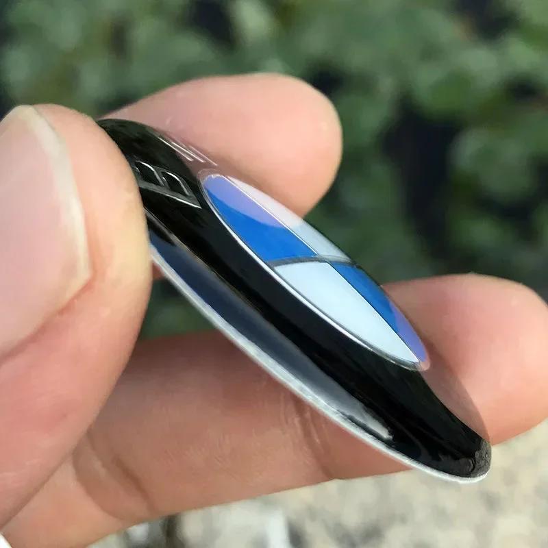 1 szt. 45mm Emblemat Odznaka Naklejka na Kierownicę Samochodową Dla BMW E36 E46 E53 E90 E60 E61 E93 E87 X1 X3 X5 X6 F30 F20 F10 Auto-Styling