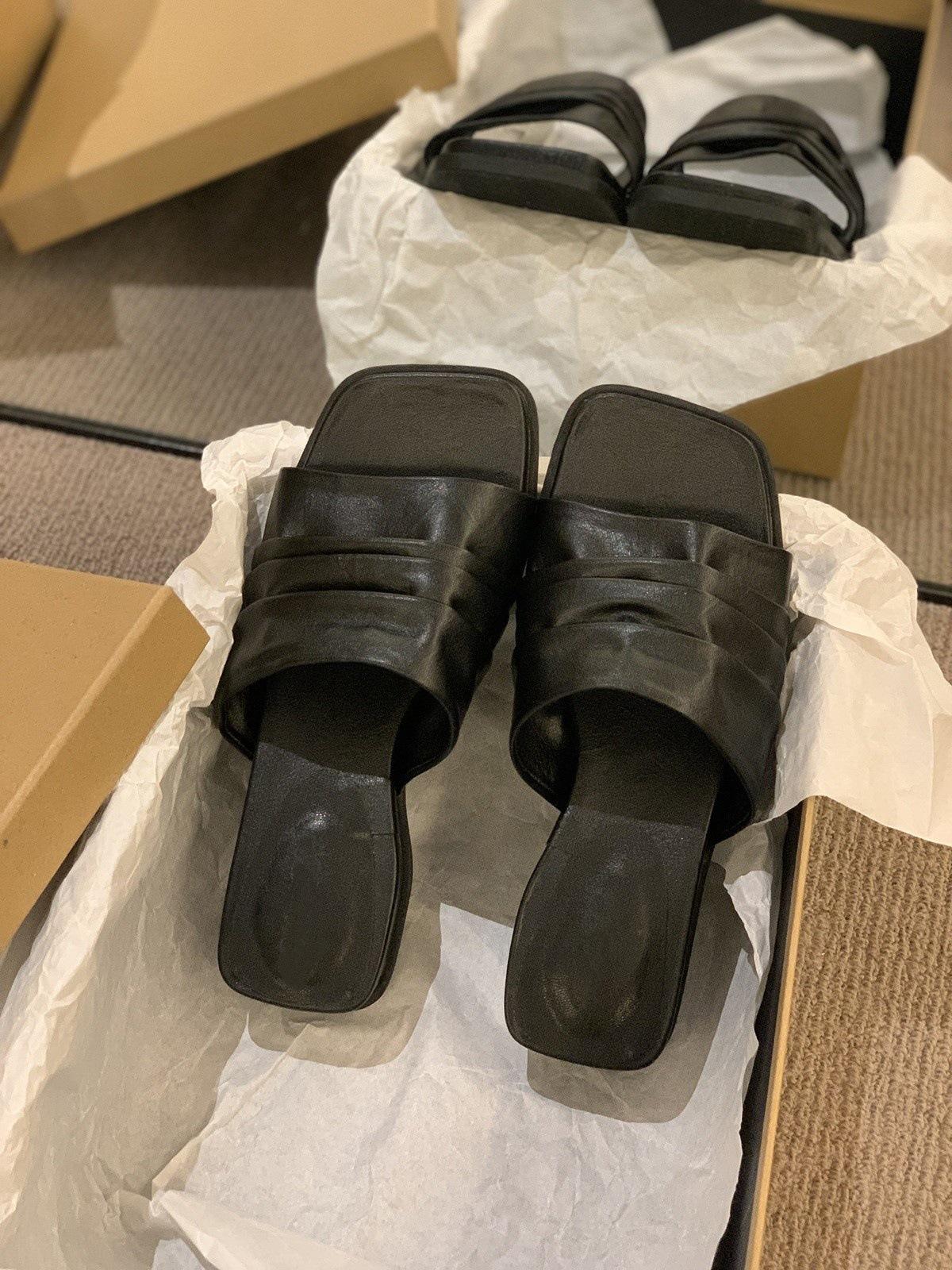 

Wedge heel platform linen slippers women s summer wear new holiday with skirt one-word drag retro beautiful square head sandals 40