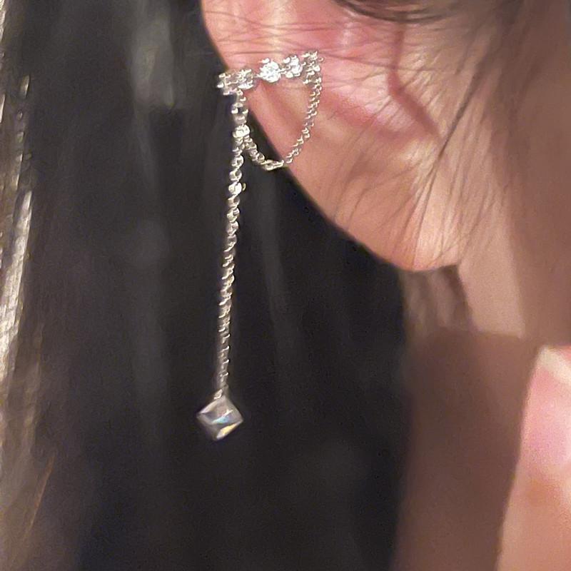 2022 Stylish Fairy-Inspired Long Tassel Zircon Ear Hook - No Piercing Needed