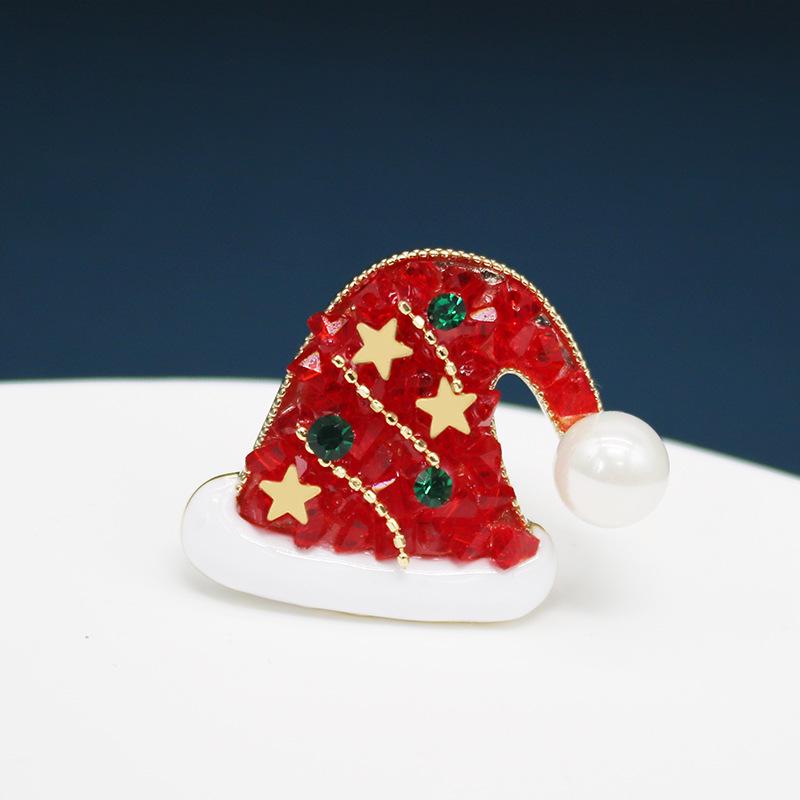 Reindeer Brooch Sweater Pin: Creative Christmas Tree Wind Chime Corsage Accessory